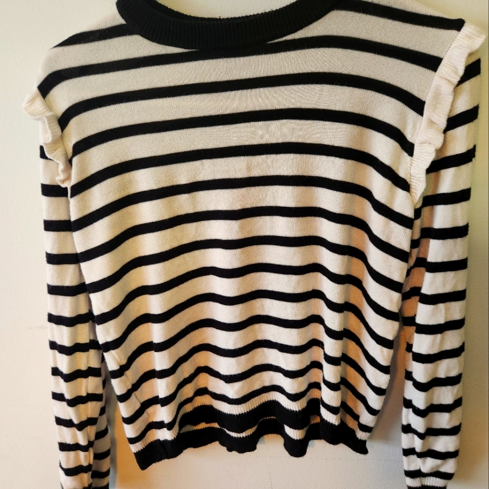 Lezalez womens sweater size petite
